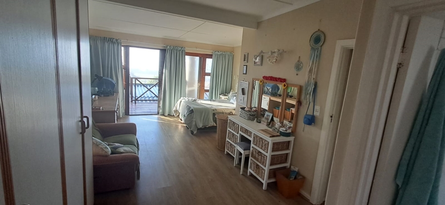  Bedroom Property for Sale in Winterstrand Eastern Cape